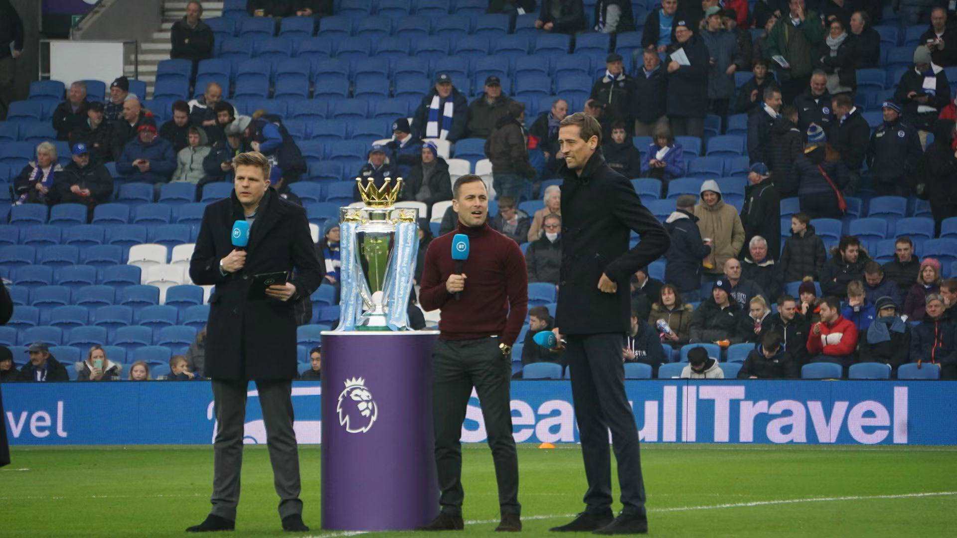 且前场多点 且前场多点