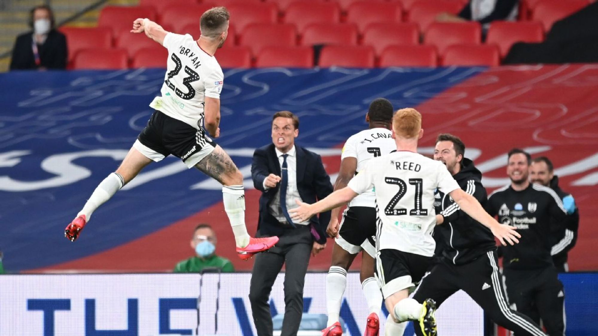 巴萨面临新 巴萨面临新